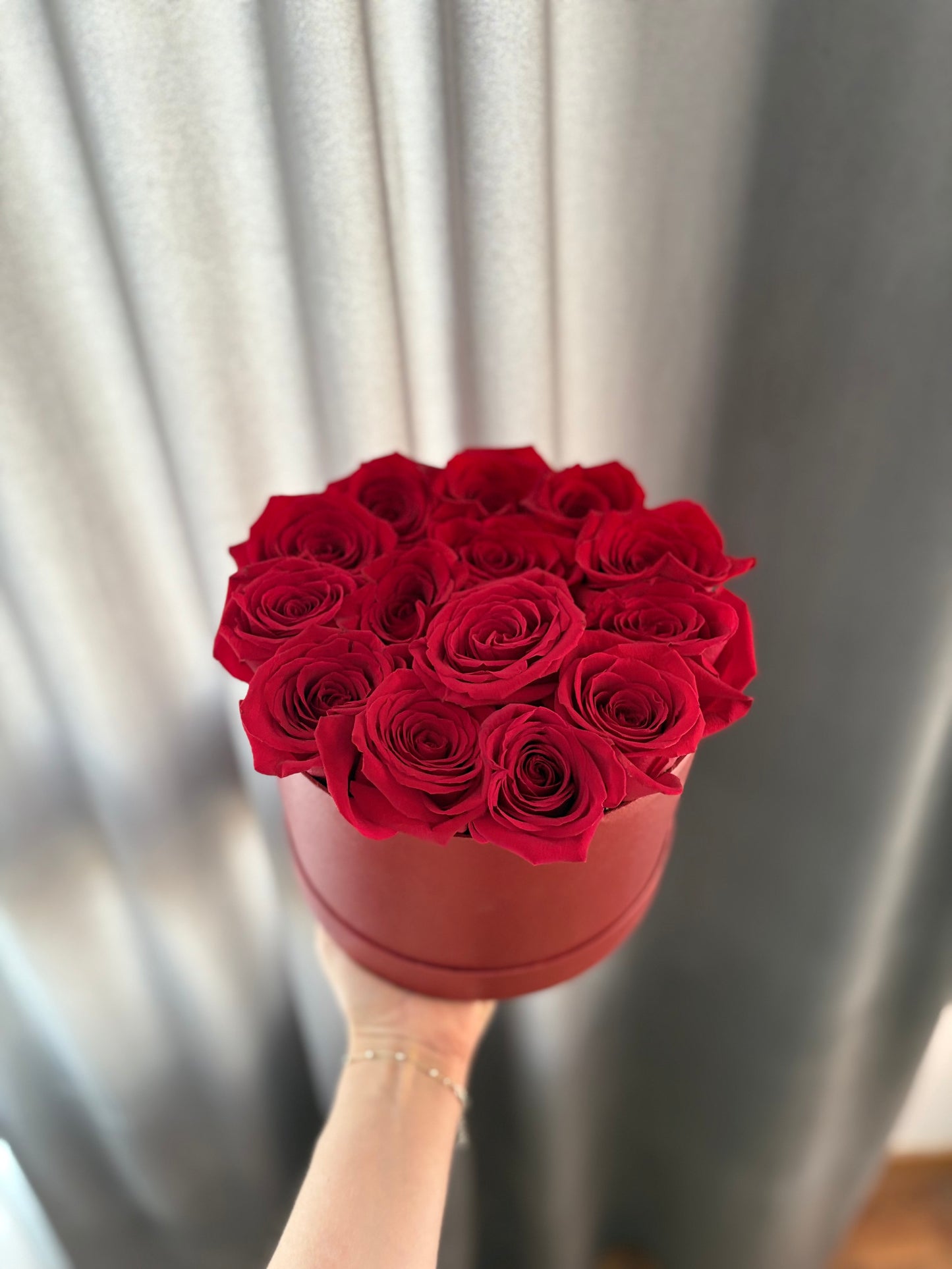 Rosas rojas en caja